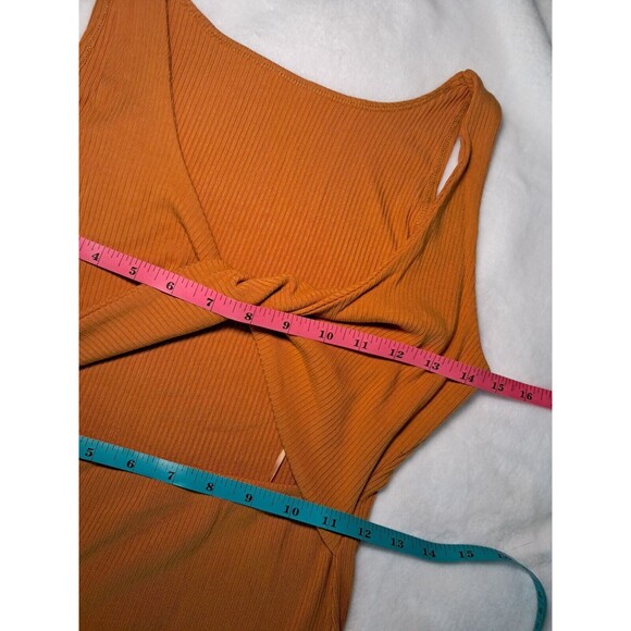 L*SPACE Scoop Neck Twist Front Rust Orange Side Slit Maxi Dress Rib Knit Size M - Picture 7 of 9